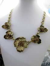 Load image into Gallery viewer, antique gold flower sculpture necklace