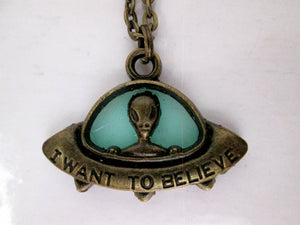 I want to believe spaceship necklace