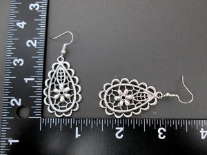 earrings with measurement