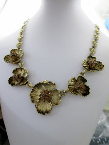 antique gold flower sculpture necklace