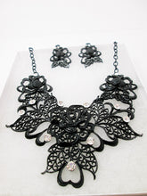 Load image into Gallery viewer, cosplay rose necklace and earrings set