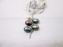 Load image into Gallery viewer, pearl leaf necklace