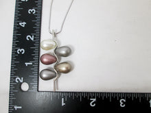 Load image into Gallery viewer, pearl leaf pendant with measurement