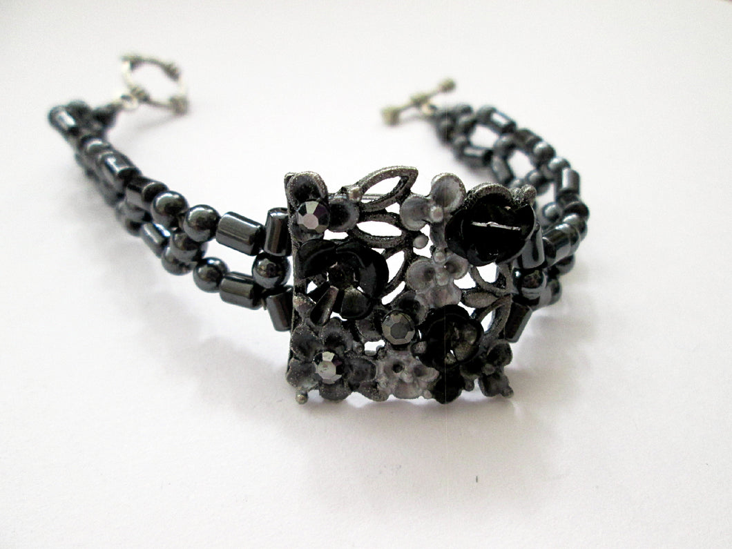 fancy black magnetic bracelet for woman