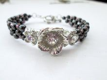 Load image into Gallery viewer, Fancy silver Flower magnetic bracelet for woman