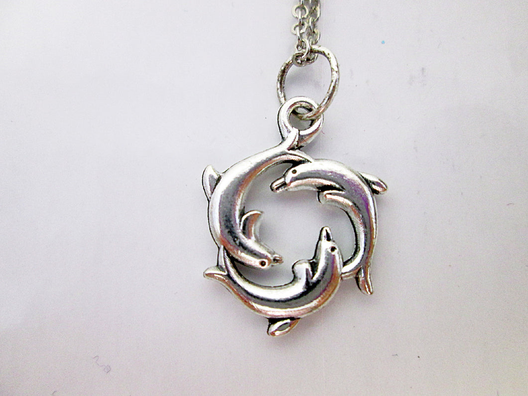 three dolphin necklace