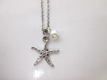 Load image into Gallery viewer, tiny starfish necklace