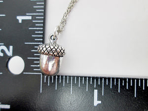 acorn necklace with measurement