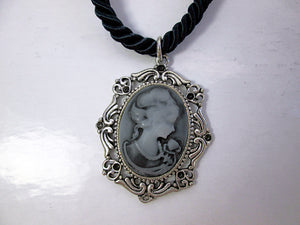 lady portrait cameo necklace