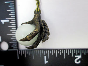 dragon claw pendant with measurement