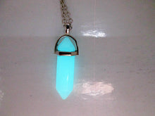 Load image into Gallery viewer, Blue glowing point crystal pendant necklace