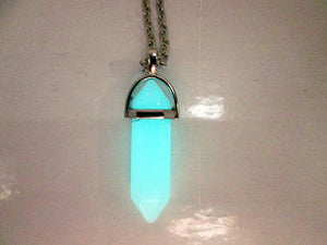 luminous stone point necklace