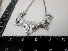 Load image into Gallery viewer, leaves necklace with measurement