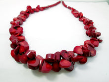 Load image into Gallery viewer, coral necklace