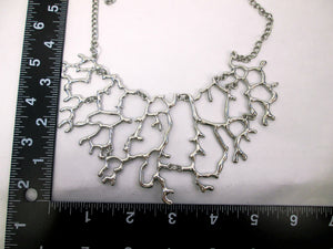 metal coral bib necklace with measurement