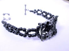 Load image into Gallery viewer, Fancy Black Flower Magnetic Bracelet for Woman