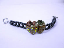 Load image into Gallery viewer, magnetic hematite strawberry bracelet