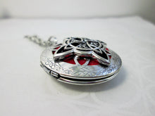 Load image into Gallery viewer, triquetra diffuser locket