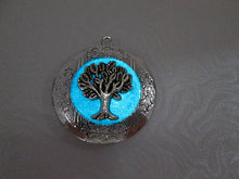 Load image into Gallery viewer, glowing tree locket