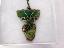 Load image into Gallery viewer, wire wrapped necklace