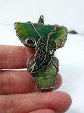 Load image into Gallery viewer, wire wrapped stone pendant