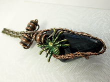 Load image into Gallery viewer, wire wrapped pendant