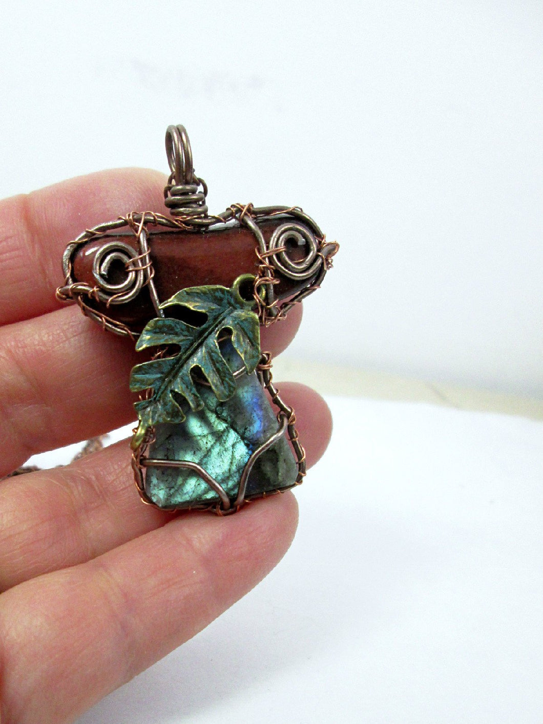 wire wrapped labradorite pendant