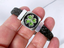 Load image into Gallery viewer, four leaf clover bracelet