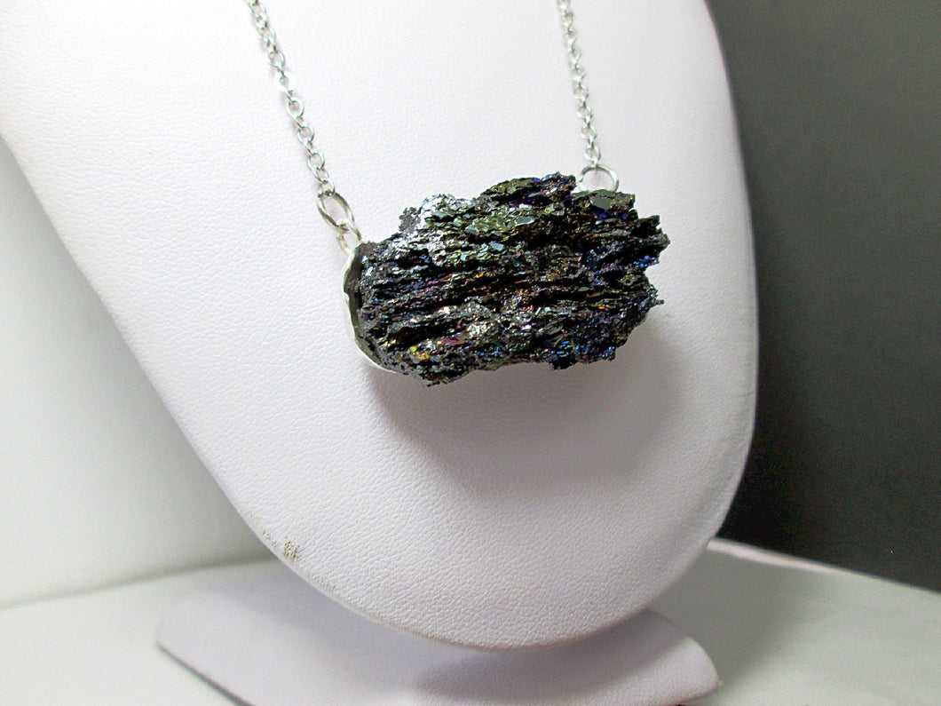 rainbow carborundum pendant necklace