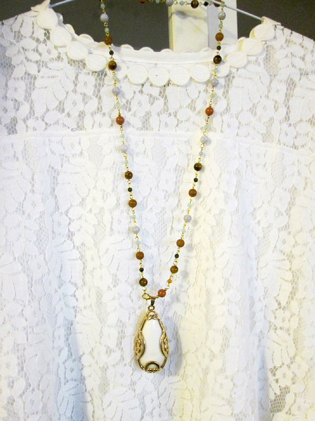 Convertible white chunky stone necklace