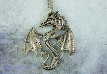 Load image into Gallery viewer, Fan Dragon necklace