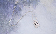 Load image into Gallery viewer, hand stamped message necklace &quot;never ever give up&quot;