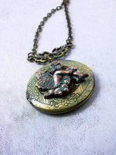 Load image into Gallery viewer, cherub locket pendant