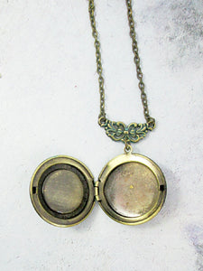 inside view of keepsake locket necklace