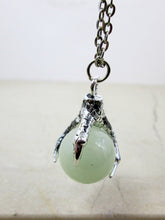 Load image into Gallery viewer, dragon claw necklace