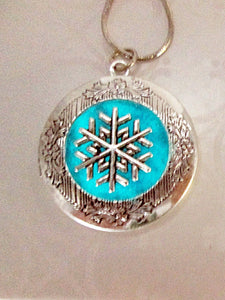 glow in the dark snowflake locket necklace